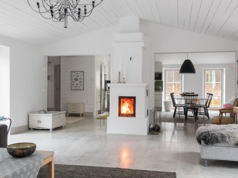 Vackert stenhus i ett lugnt område