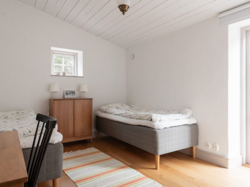 Vackert stenhus i ett lugnt område