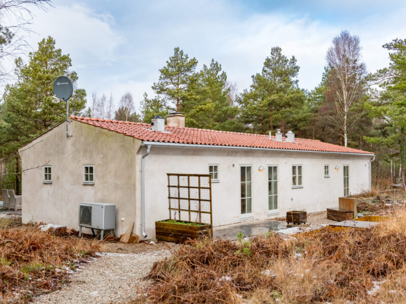 Vackert stenhus i ett lugnt område