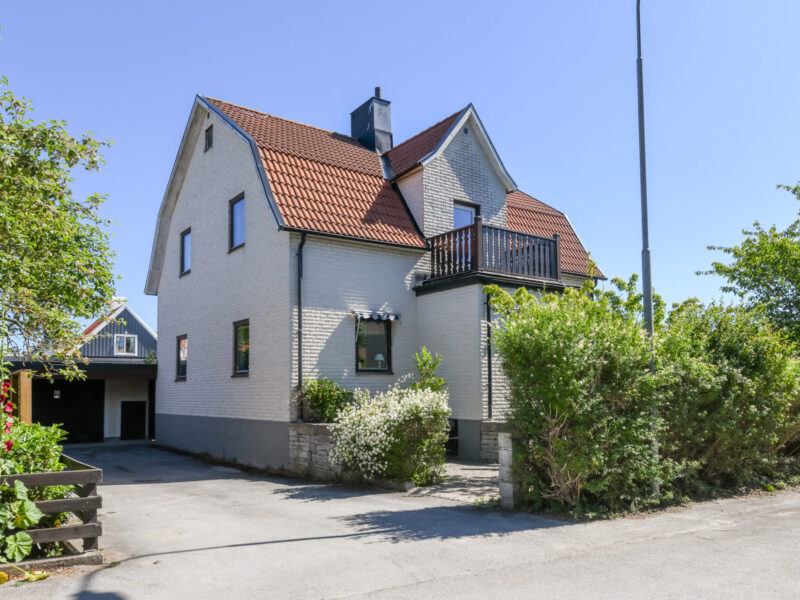Central villa med mänga bäddar